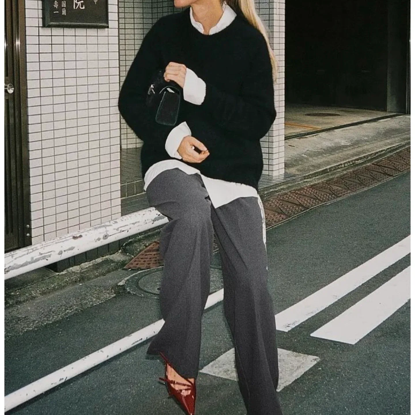 Aritzia The Group by Babaton Crewneck Sweater image indicator(7)