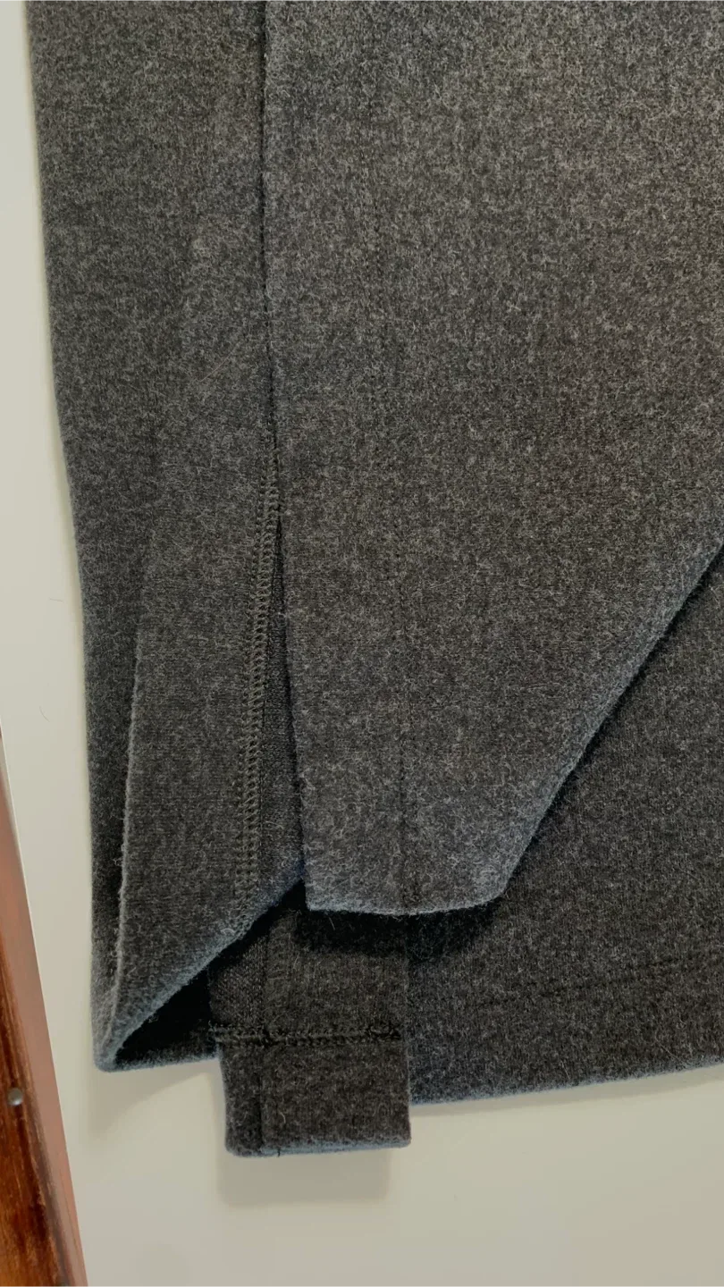 Uniqlo Pencil Skirt Size Medium image indicator(8)