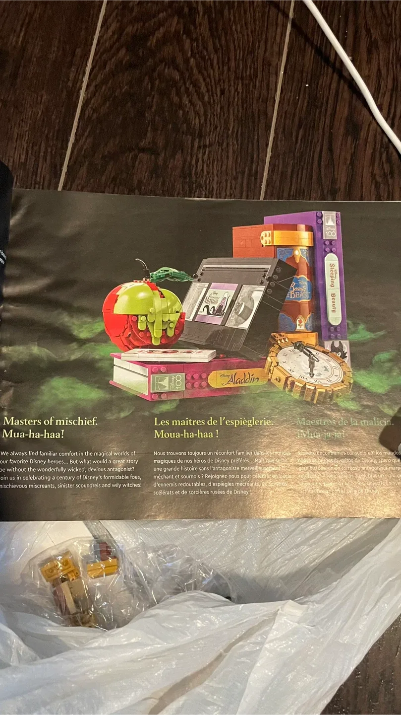 LEGO Disney Storybook Adventures Set image indicator(2)