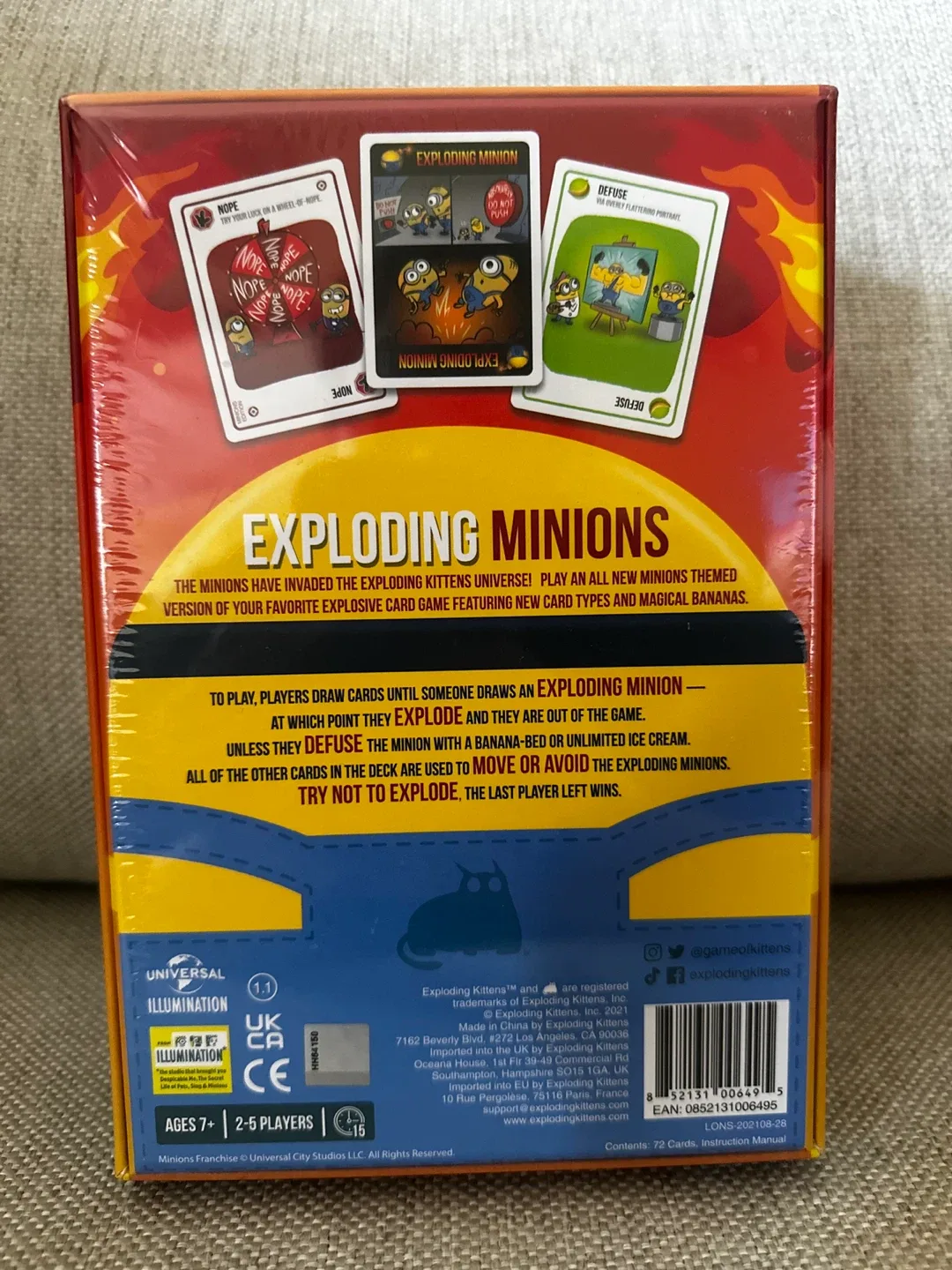BNIB Exploding Minions Card Game image indicator(2)