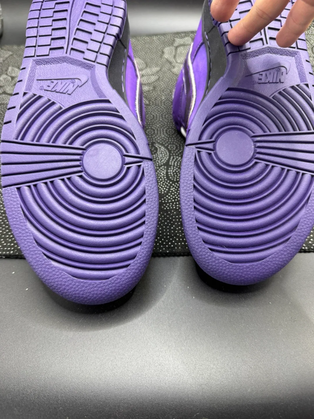 Nike SB Dunk Low Purple lobster 🦞 size 9 image indicator(6)
