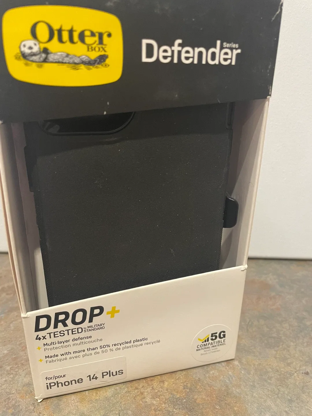 OtterBox Defender Series Case for the iPhone 14 Plus image indicator(3)