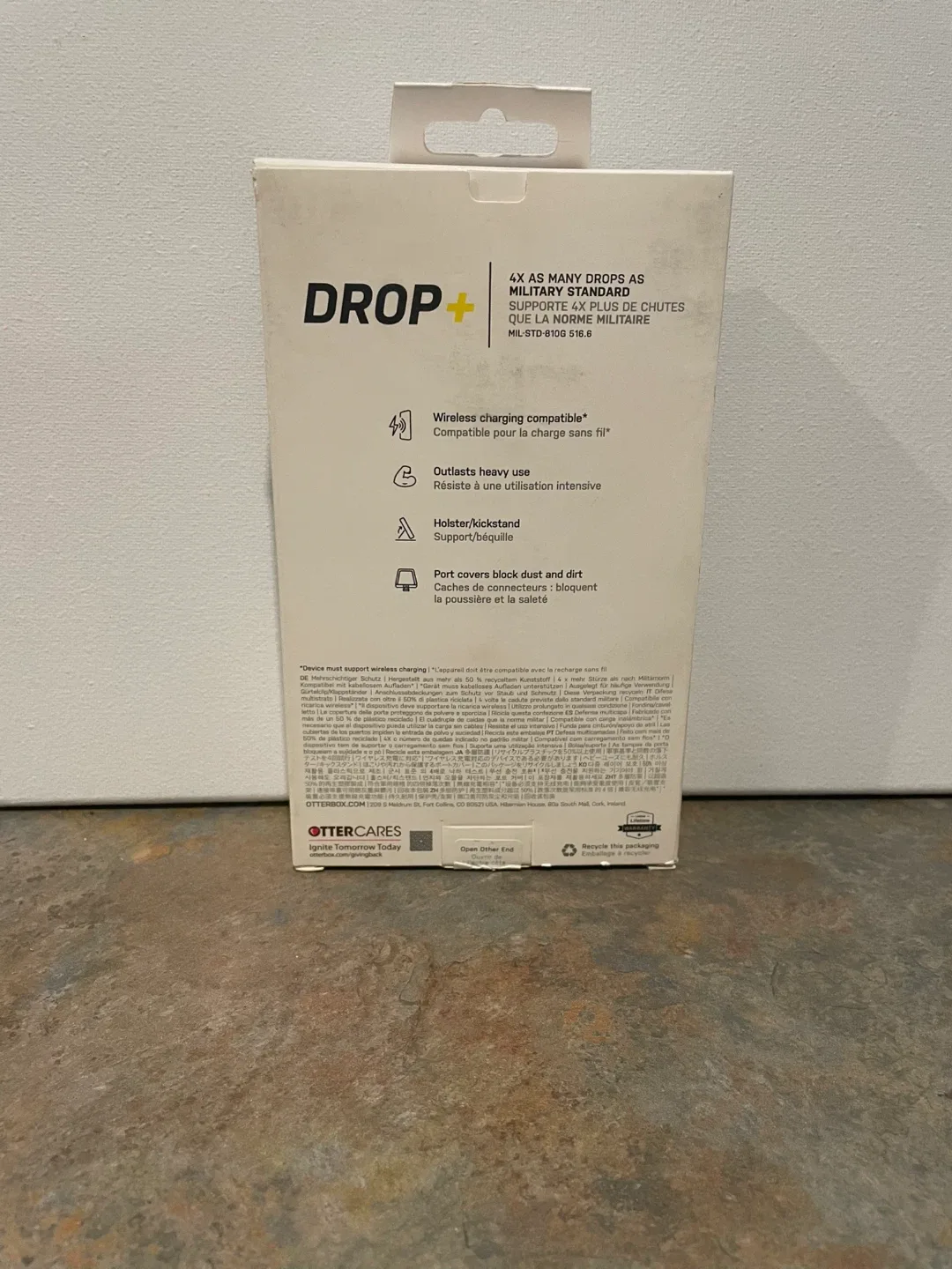 OtterBox Defender Series Case for the iPhone 14 Plus image indicator(2)