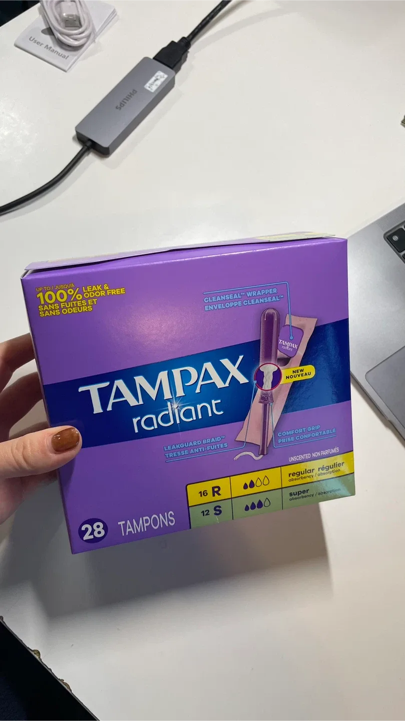 New Tampax Radiant Tampons, 28 Count image indicator(2)