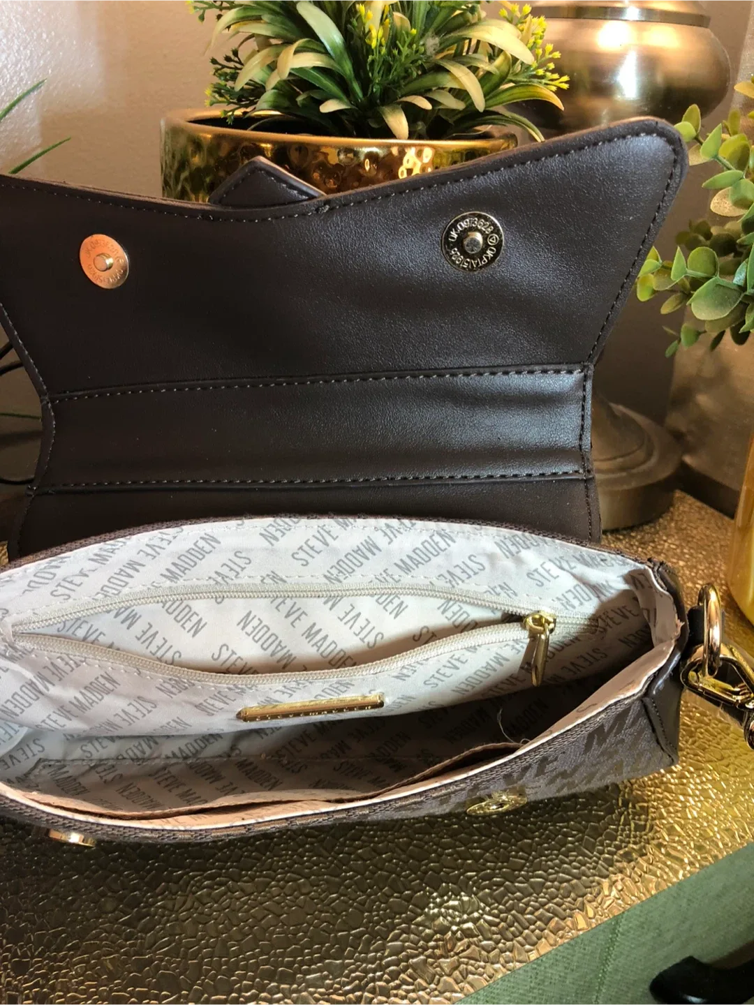 Steve Madden Blaney Crossbody Chocolate image indicator(2)