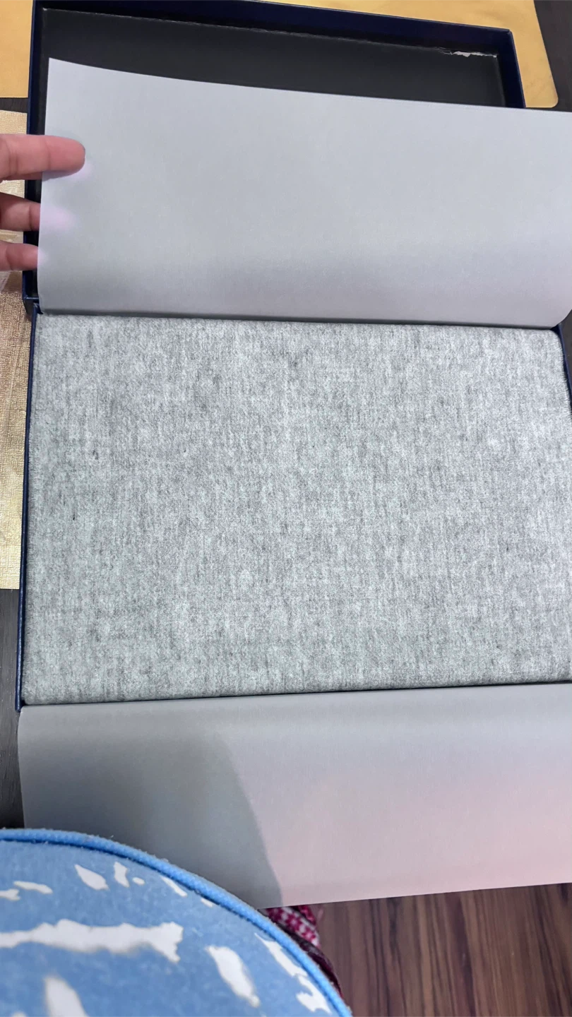 Persmileful Gray Scarf with Box - photo 3