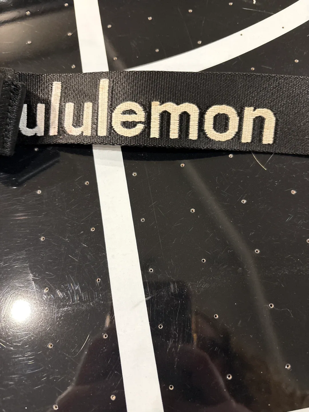 Lululemon Everywhere Belt Bag - Black image indicator(2)