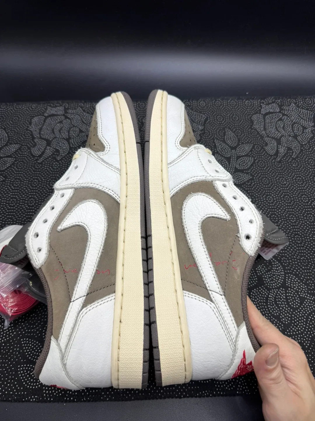 Nike Air Jordan 1 Low Travis Scott reverse mocha☕️size 10.5 image indicator(3)
