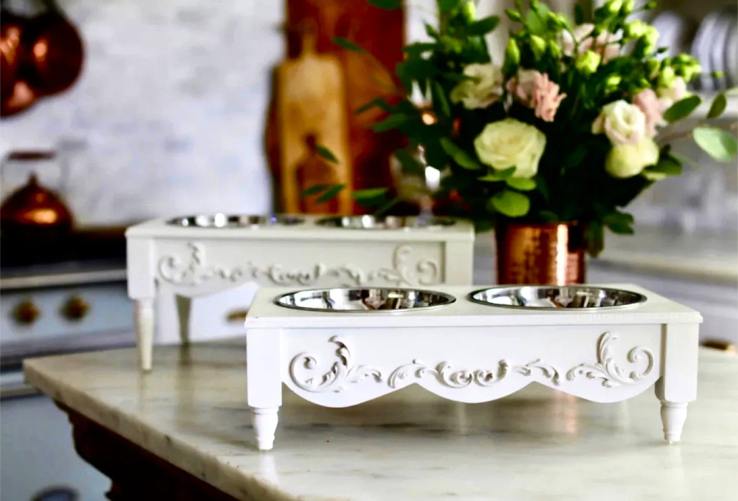 “French Chic” Elevated Pet Feeding Bowls image indicator(3)