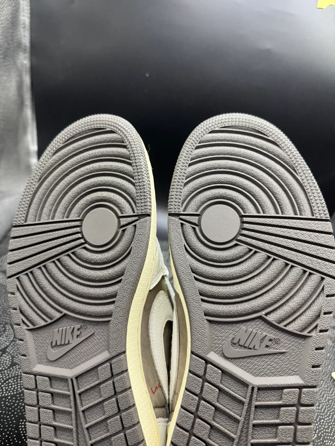 Nike Air Jordan 1 Low Travis Scott ☕️ reverse size 10 image indicator(6)