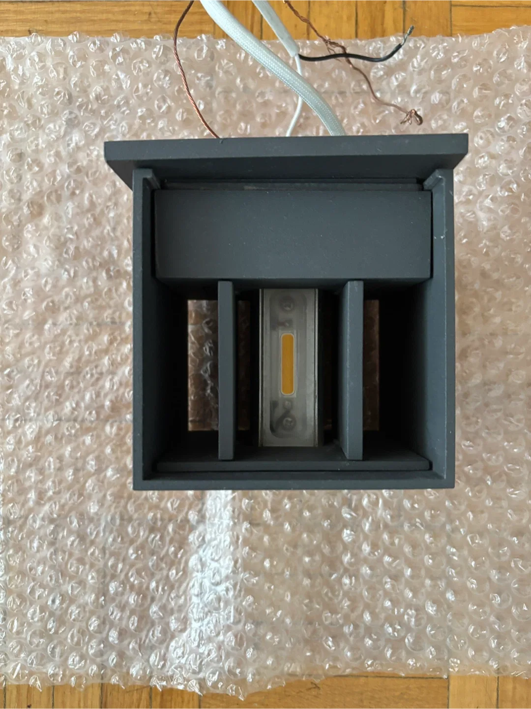 Contemporary Lighting E41308-BZ Wall Mount Light image indicator(3)