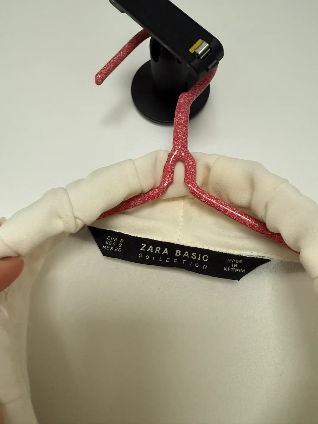 Zara Basic - White Ruffle Blouse 🦢 #cleanout image indicator(2)