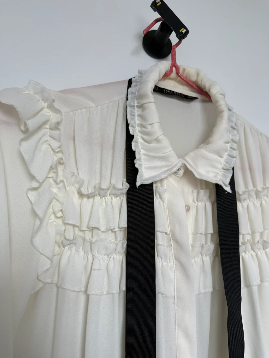 Zara Basic - White Ruffle Blouse 🦢 #cleanout image indicator(3)