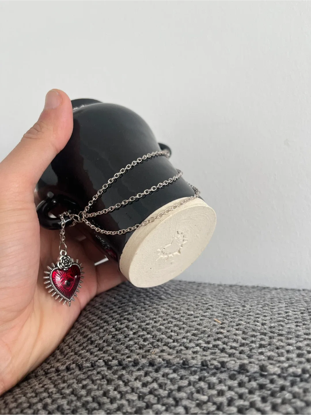 Black Lacquered Pottery Vase image indicator(7)