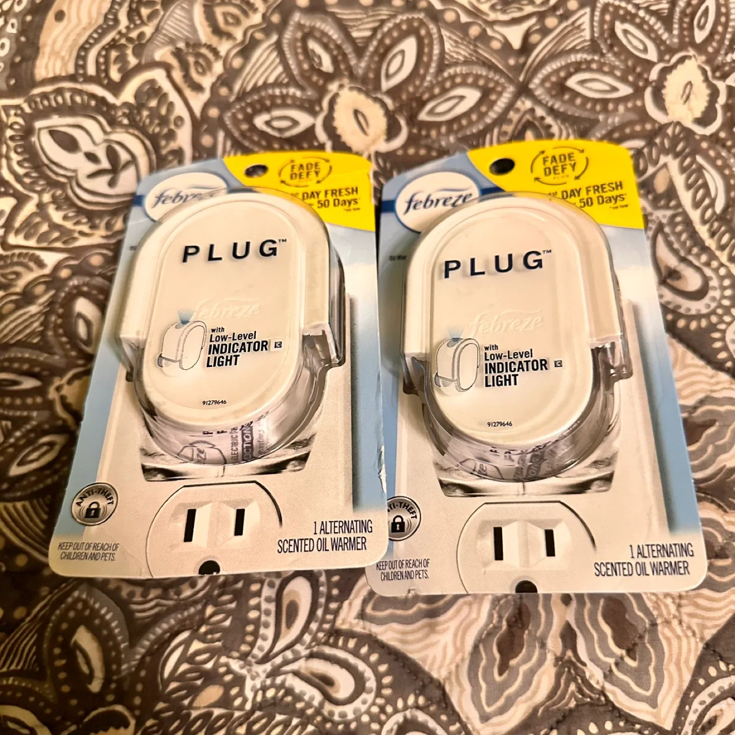 Febreze Plug Scented Oil Warmer