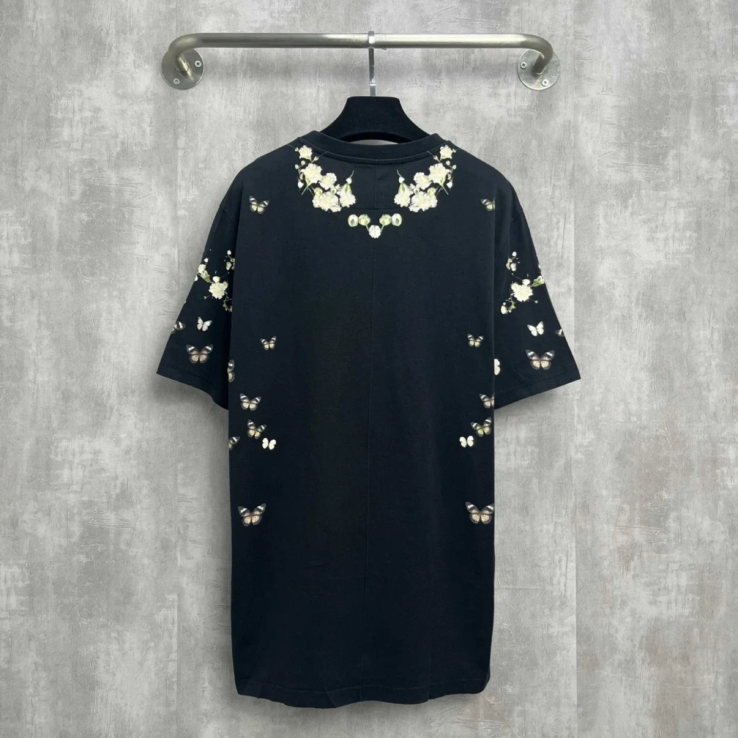 Authentic Givenchy Graphic Print T-Shirt image indicator(3)