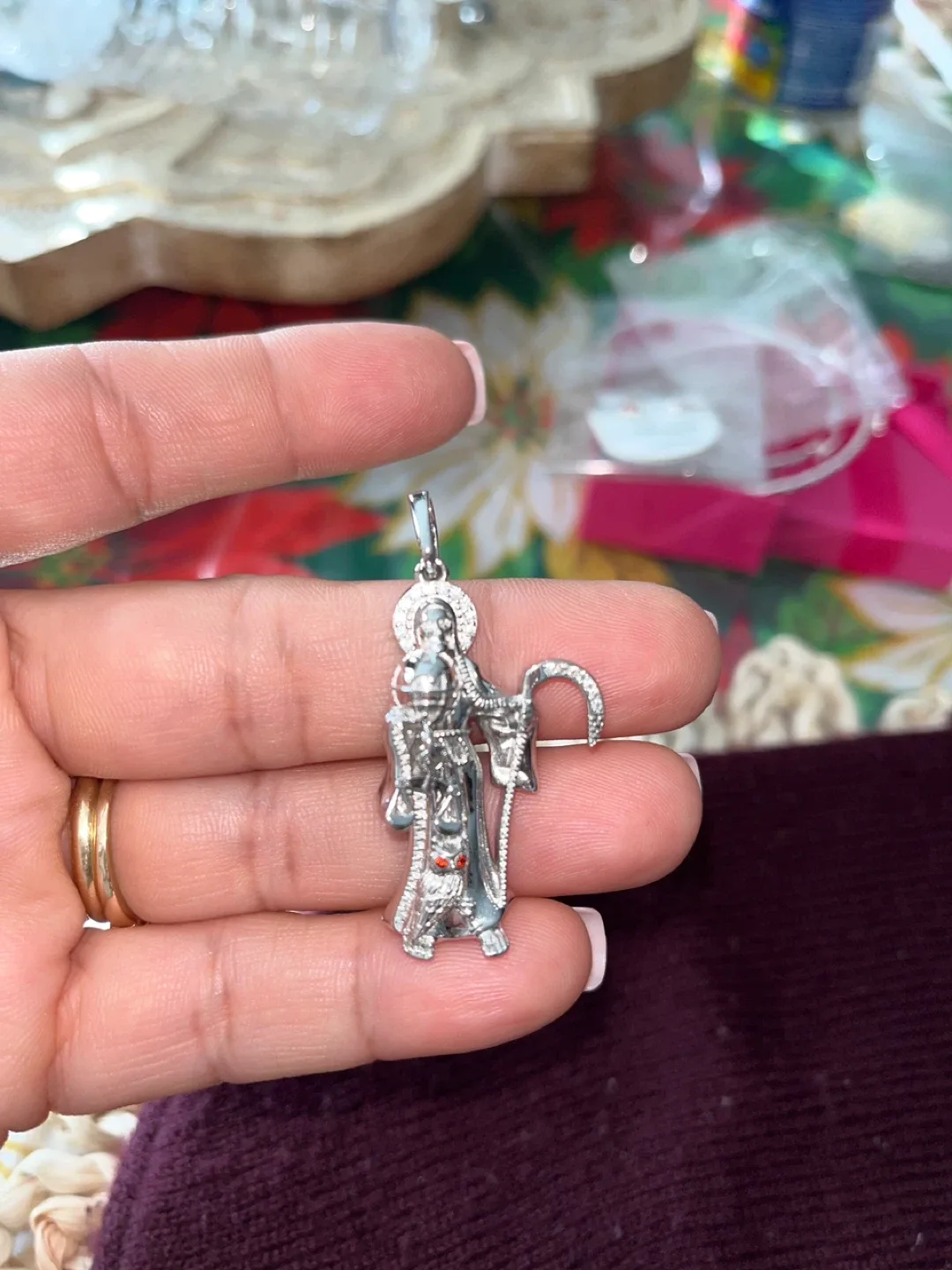 Silver Saint Jude Pendant image indicator(2)