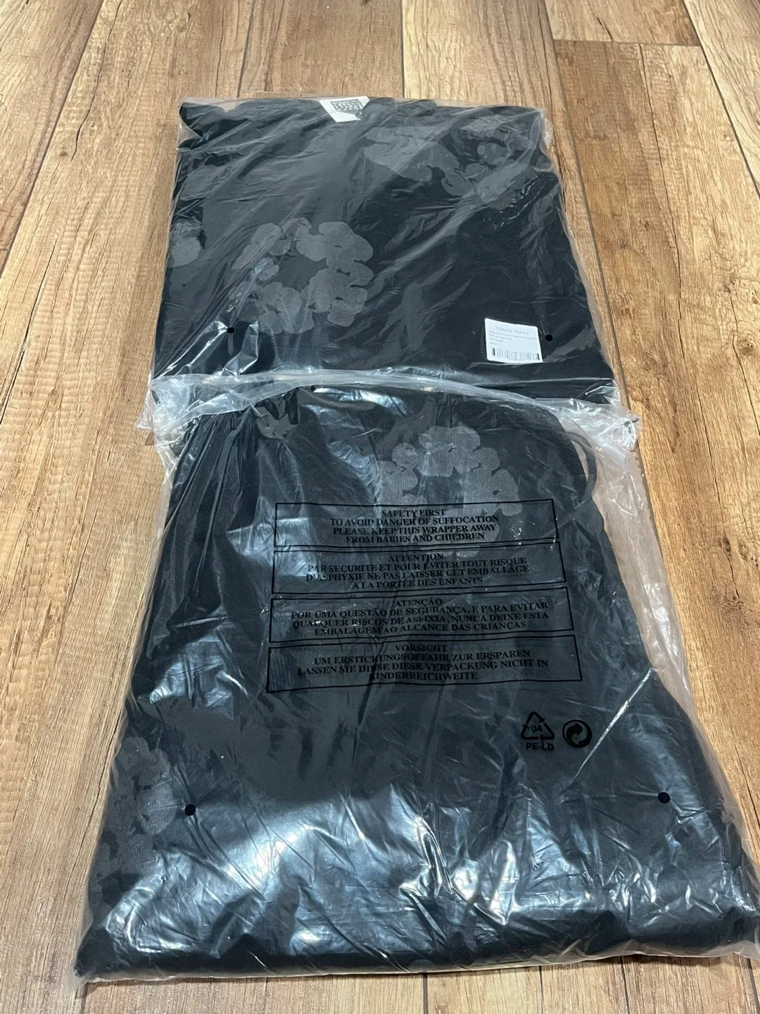 Black Denim Tears Sets (Small,Medium)