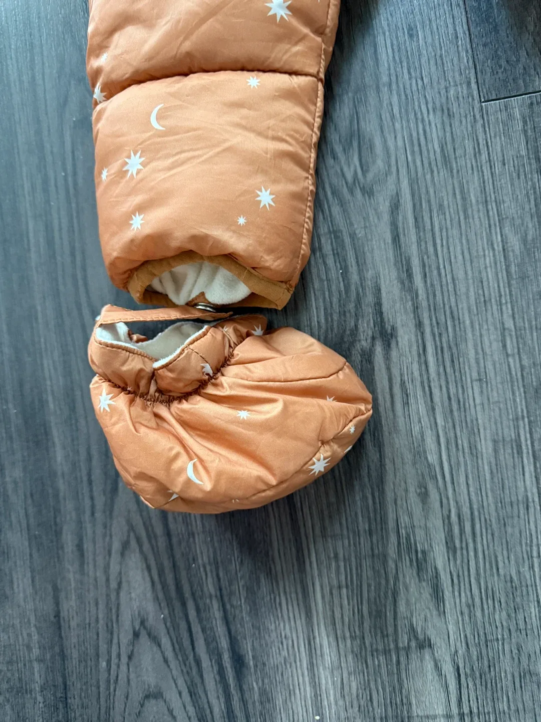 Baby Winter Suit with Mittens & Booties for 18-24 months image indicator(4)