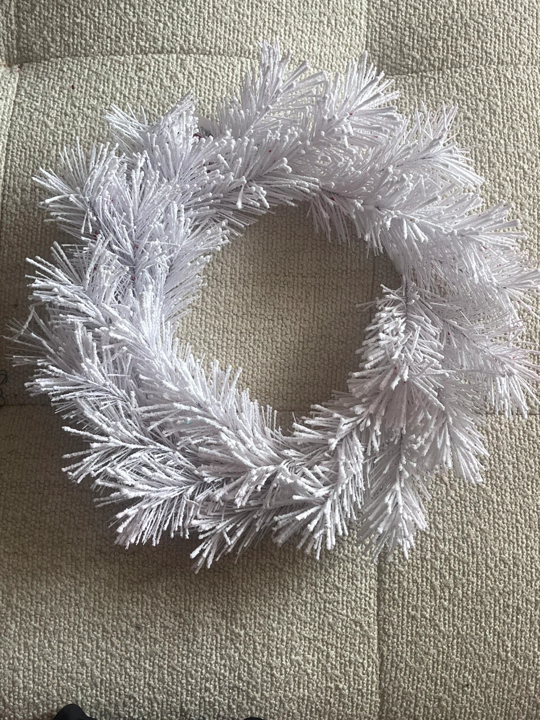 #cleanout White Christmas Wreath