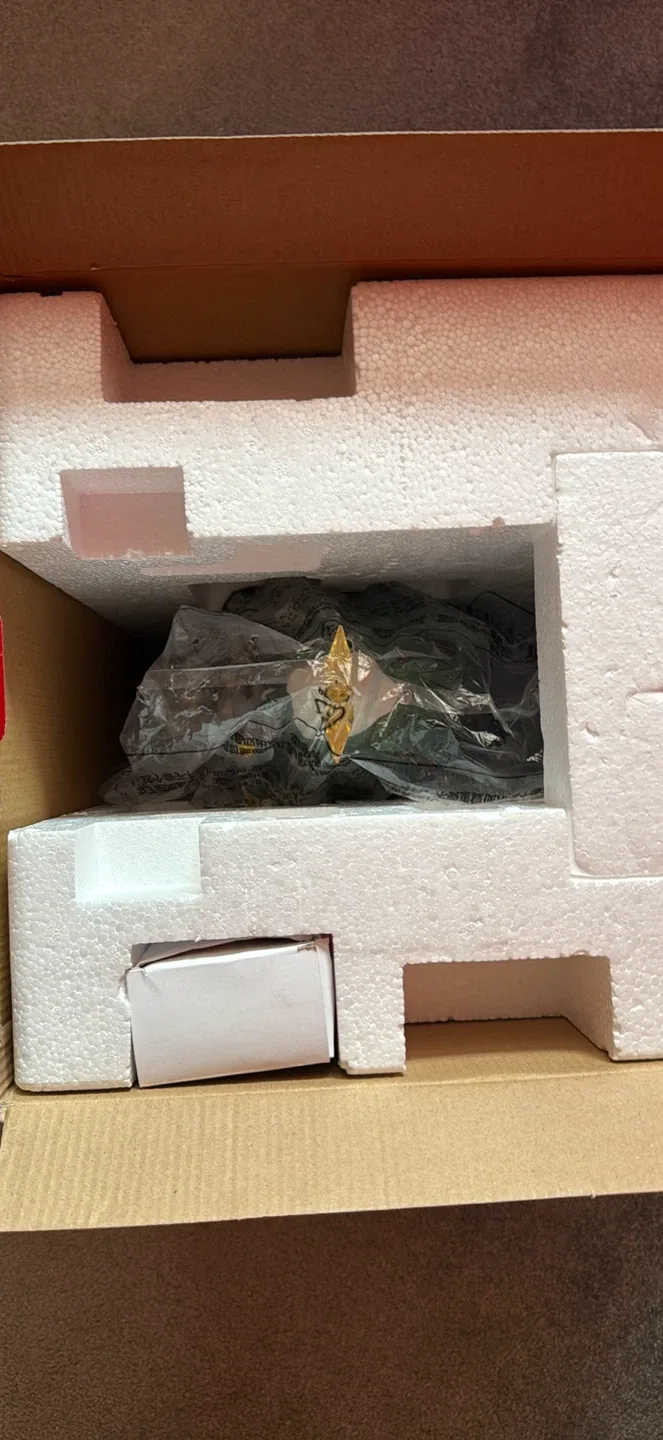 Disney Animated Tree with Music image indicator(4)