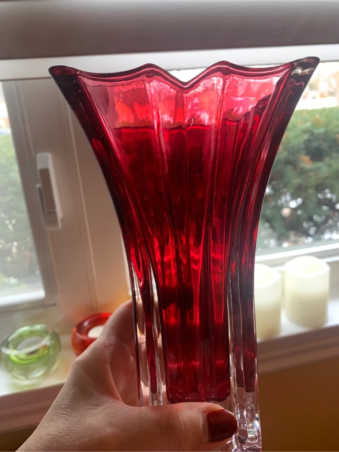 Vera Wang Cranberry Red Glass Vase #Cleanout image indicator(6)
