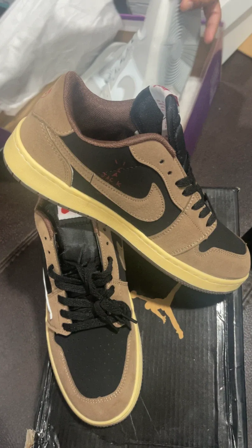 Nike Air Jordan 1 Low Travis Scott image indicator(6)
