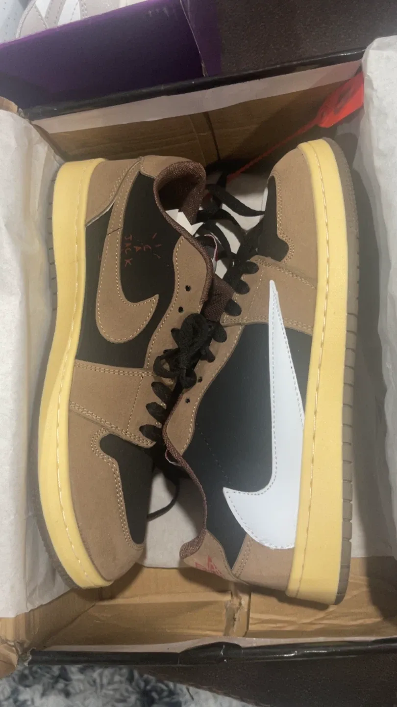 Nike Air Jordan 1 Low Travis Scott image indicator(5)