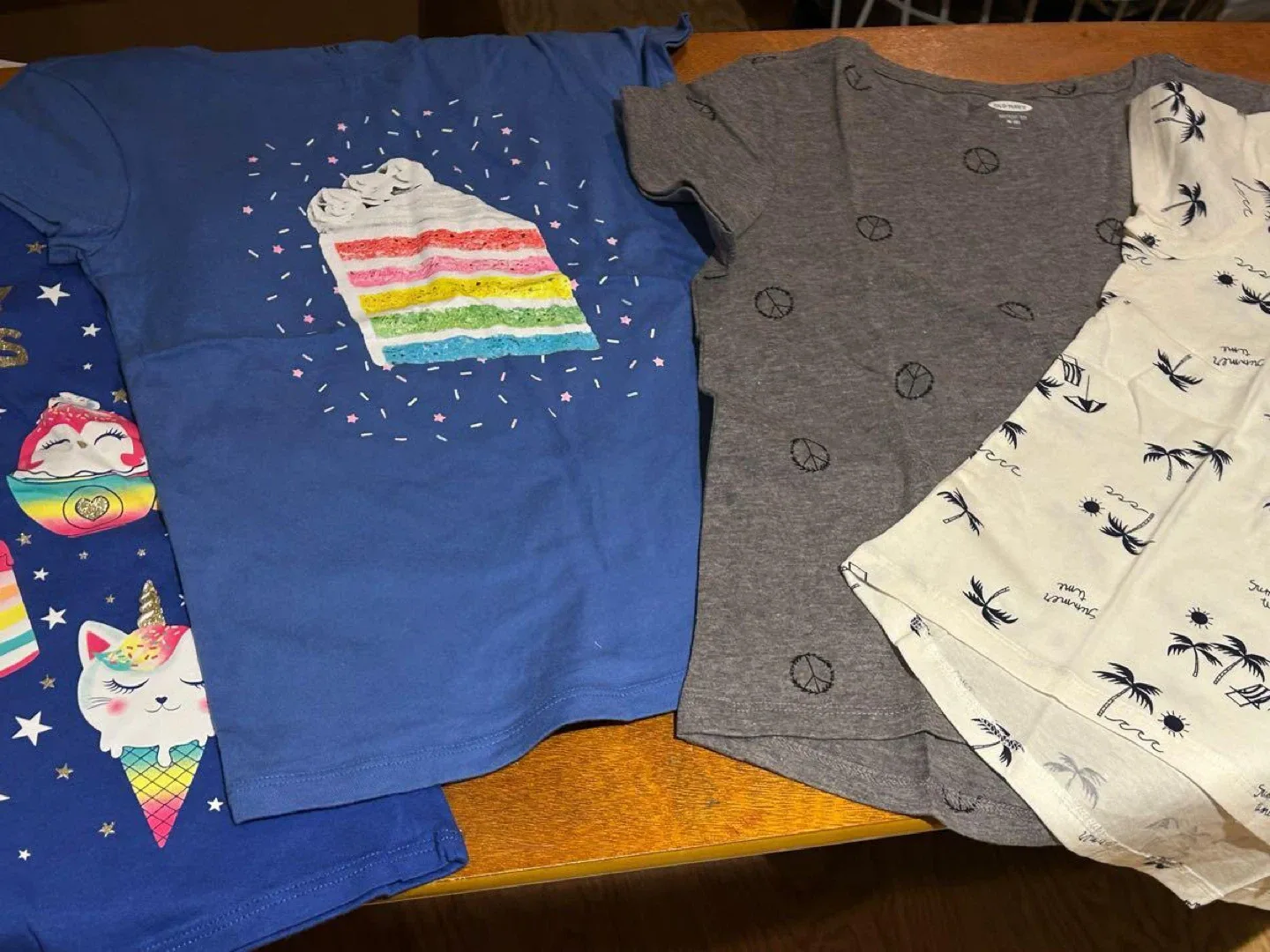 #cleanout  Girl’s Bundle of Clothes image indicator(2)