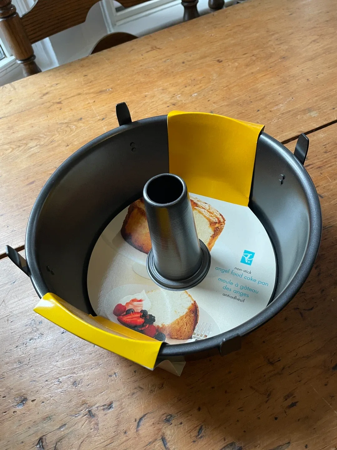 PC Non-Stick Angel Food Cake Pan New