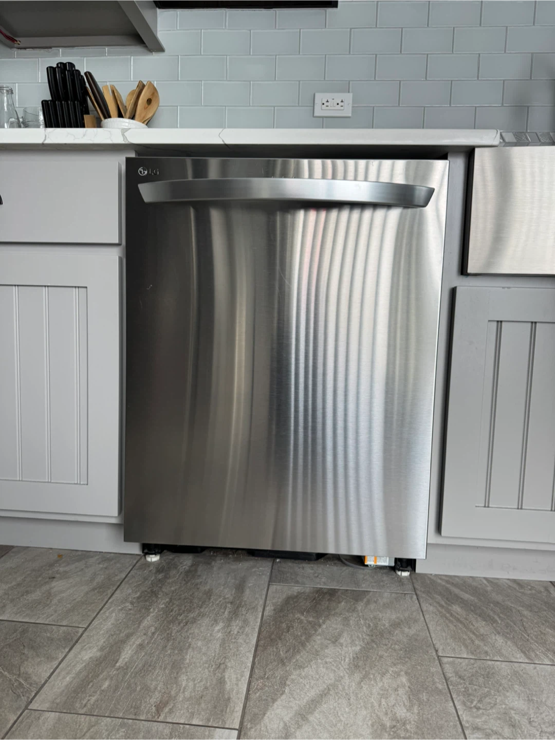 LG Stainless Steel Dishwasher - photo 3
