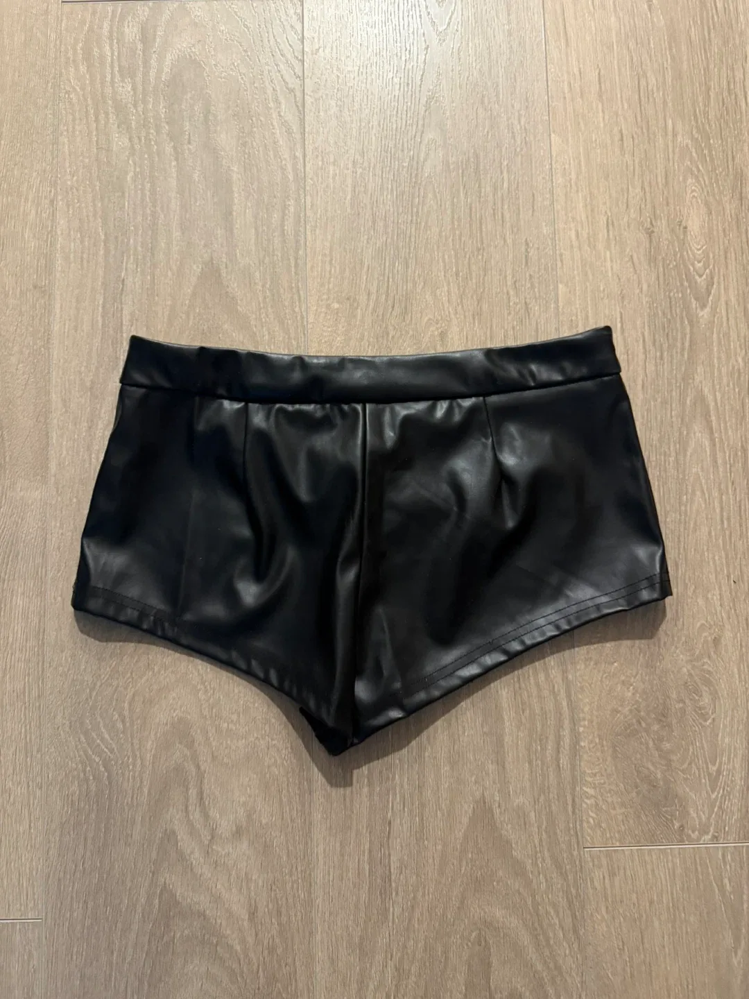 Black Leather Low Rise Shorts image indicator(3)
