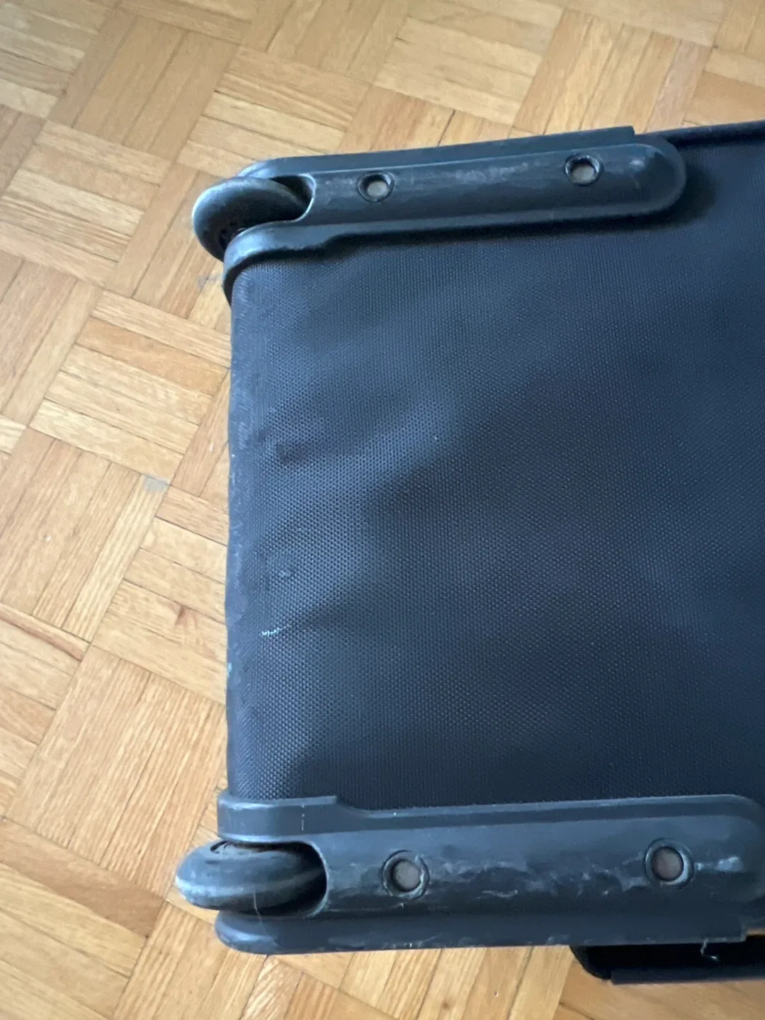 Compu-Carrier Rolling Suitcase - Black image indicator(2)