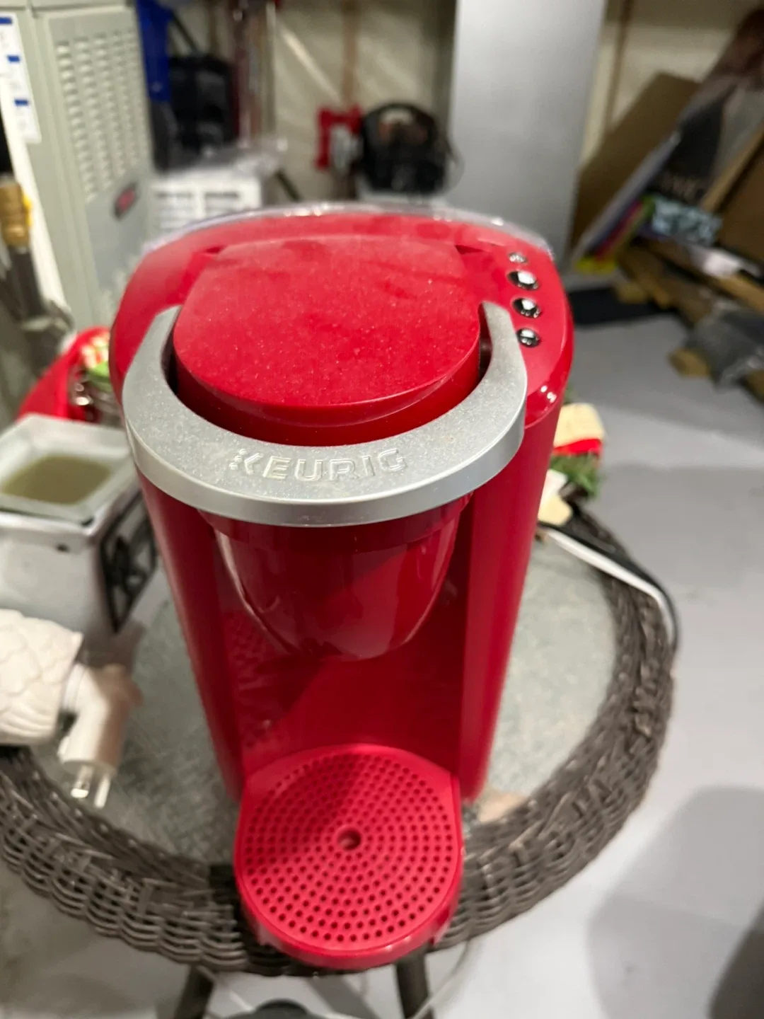 Red Keurig Single Serve Coffee Maker image indicator(3)