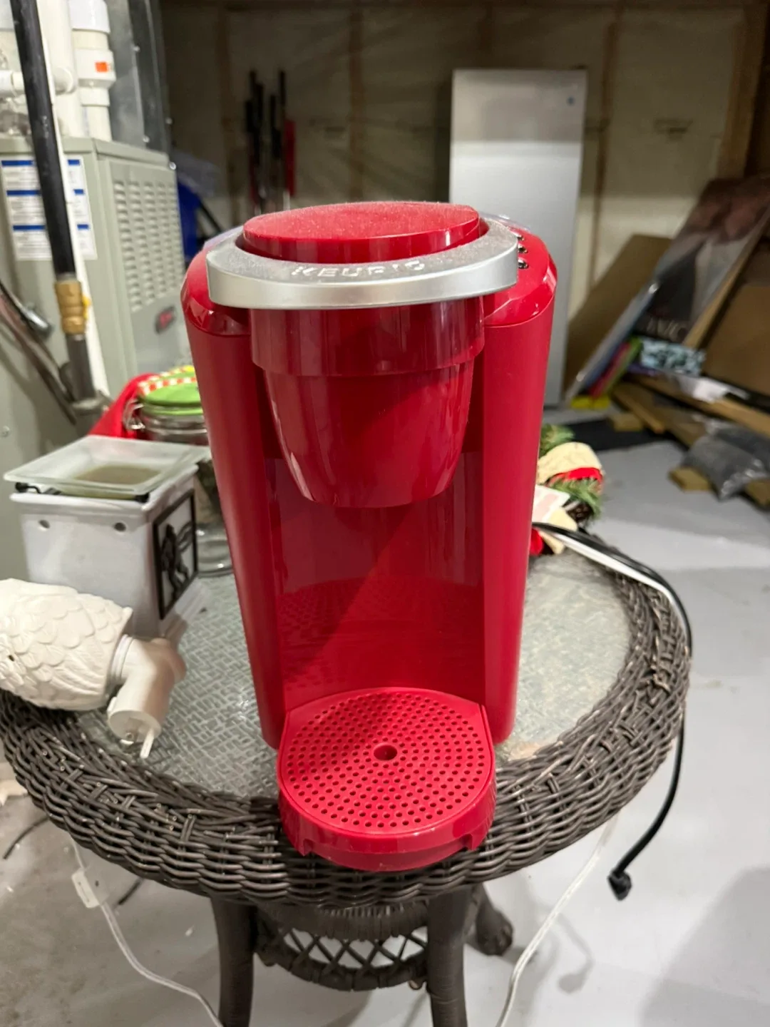 Red Keurig Single Serve Coffee Maker image indicator(2)