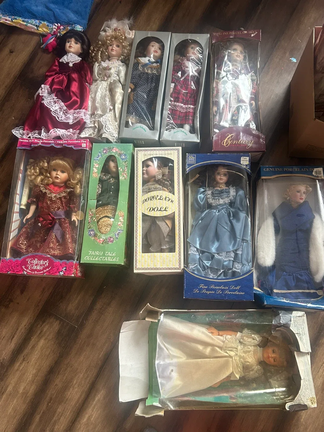 Porcelain doll Collection