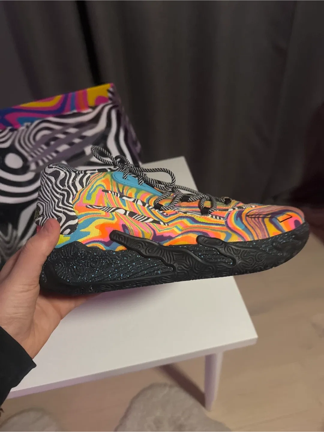 Puma x Dexter's Laboratory Shoes, Size 10 image indicator(8)