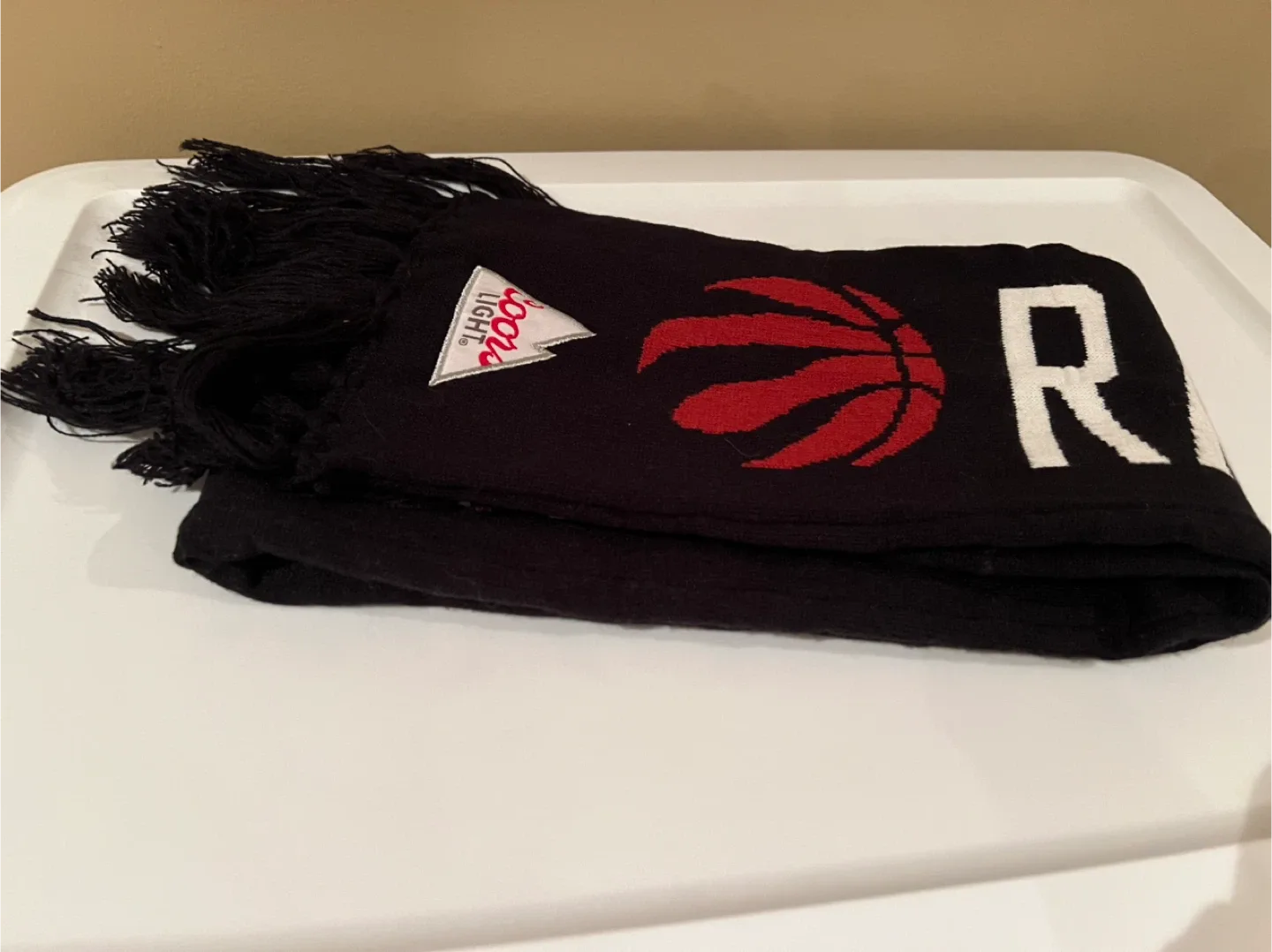 Toronto Raptors Scarf - Black image indicator(2)