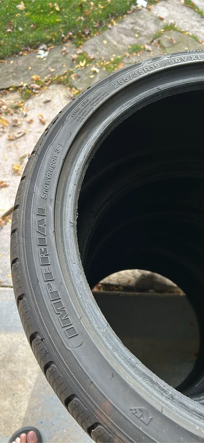Imperial Snowdragon 3 Tires - 255/35R19