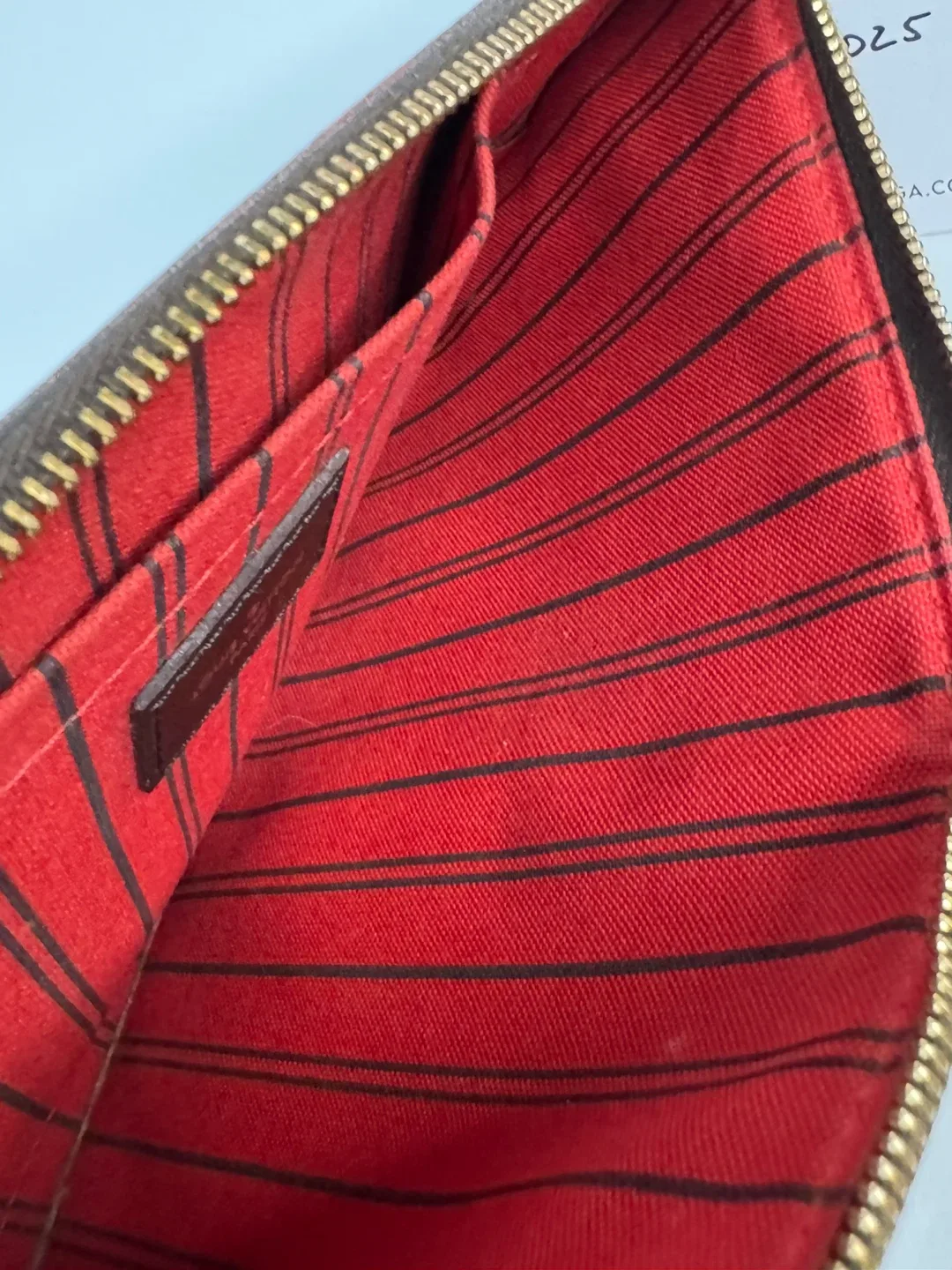 Louis Vuitton Damier Ebene Pochette image indicator(4)