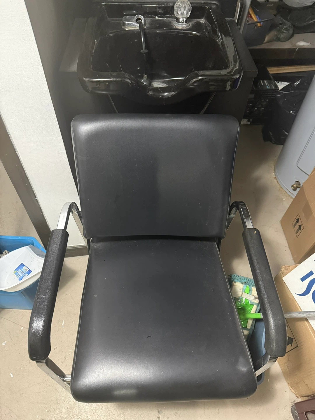 Black Salon Chair with Sink