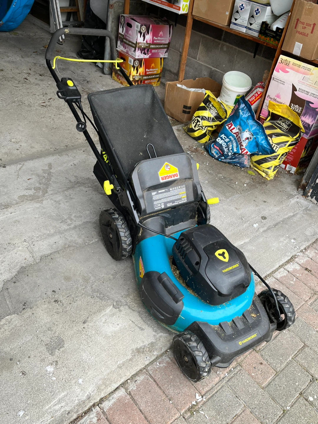 Yardworks 20V 12A 51cm Lawn Mower - photo 2