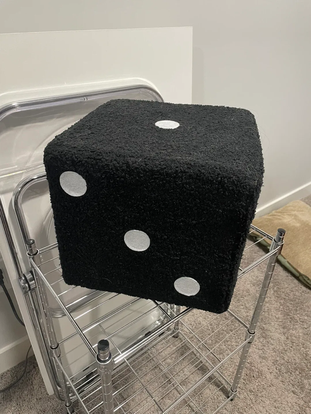 Dice Shaped Ottoman image indicator(3)