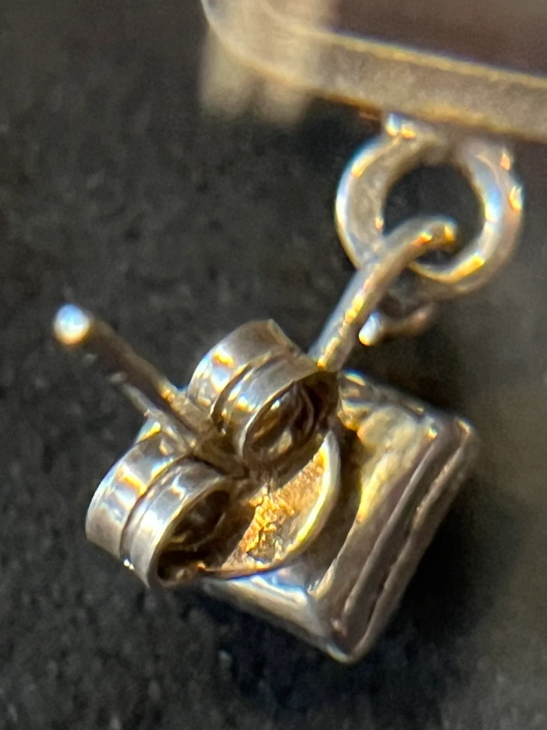 Amber Drop Earrings image indicator(5)