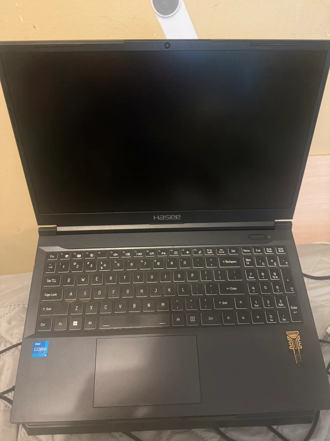 GAMİNG LEPTOP HASEE image indicator(2)