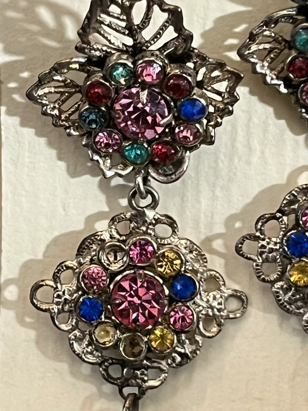 Vintage Silver Tone Dangle Earrings image indicator(2)