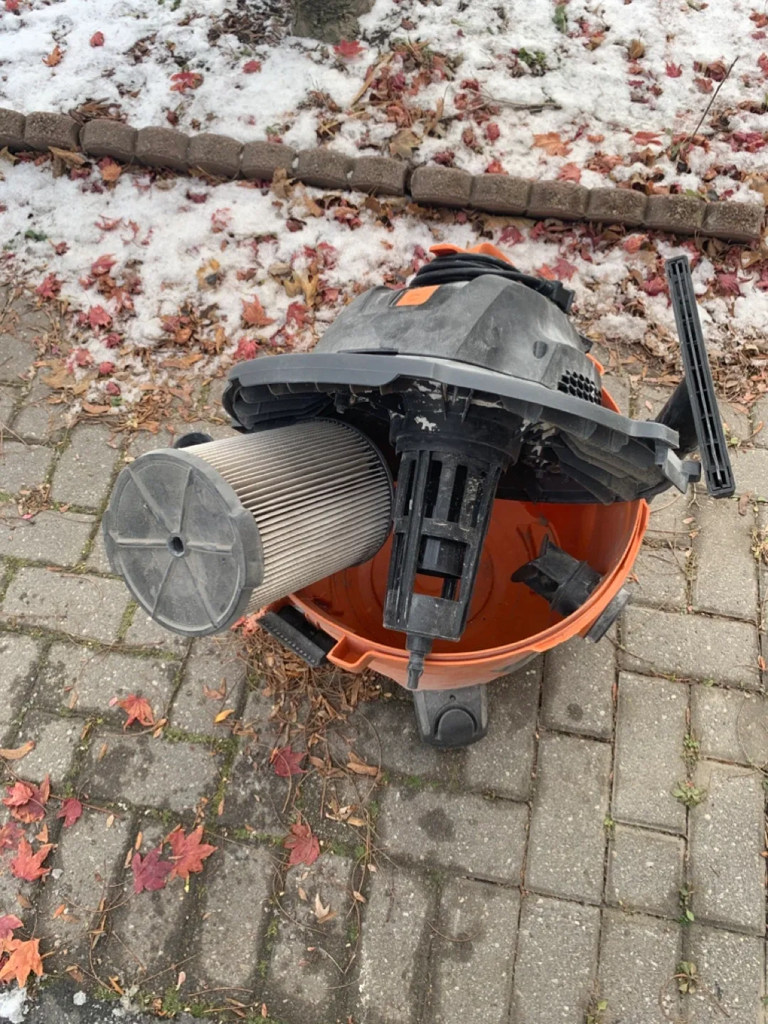 Ridgid 34L (9 Gal.) Wet Dry Shop Vacuum image indicator(3)