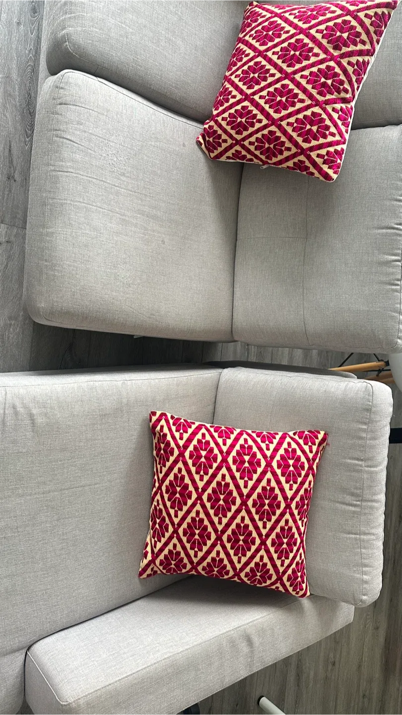 EQ3 Reversible Sectional Sofa - Light Grey image indicator(5)