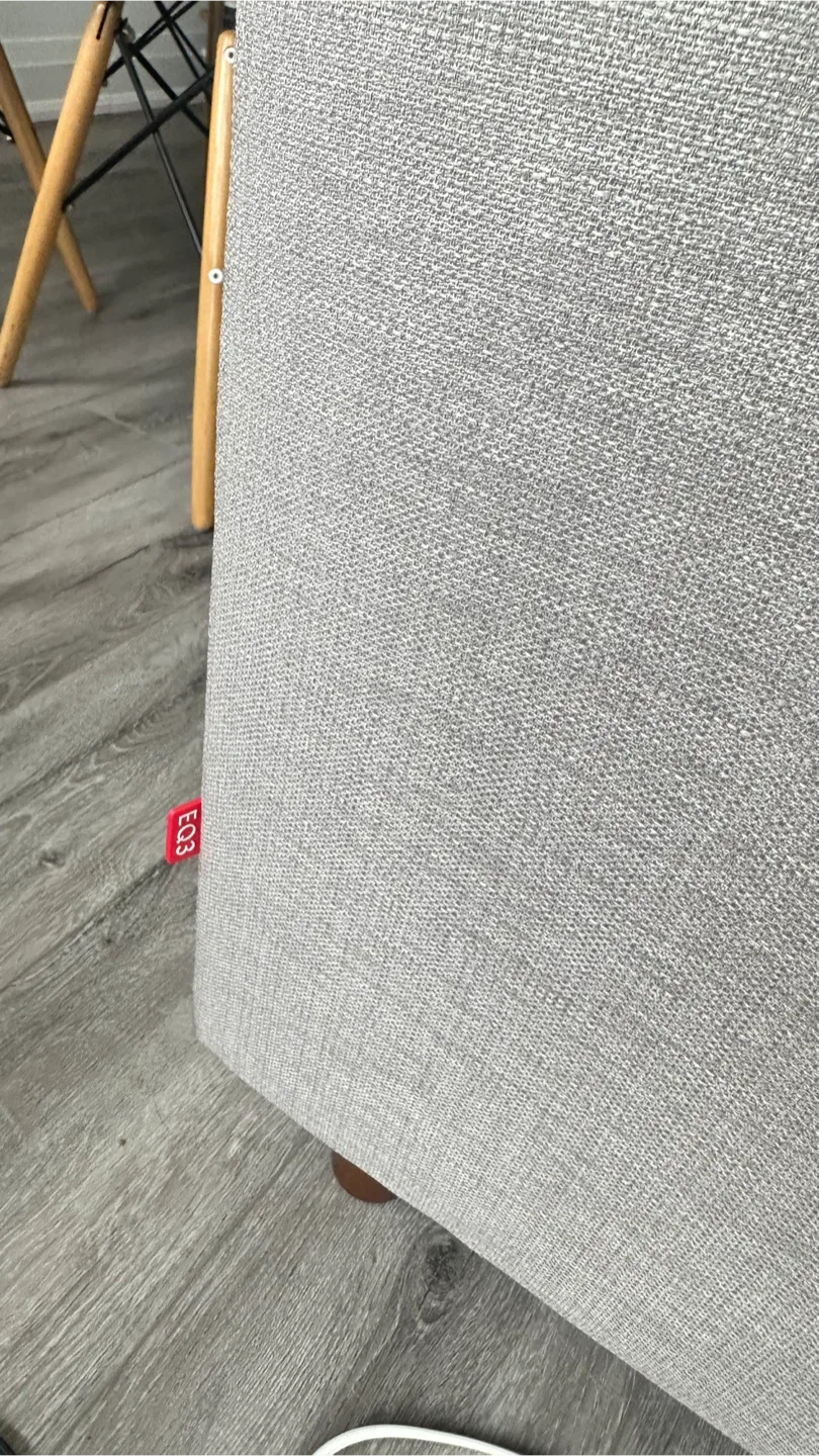 EQ3 Reversible Sectional Sofa - Light Grey image indicator(4)