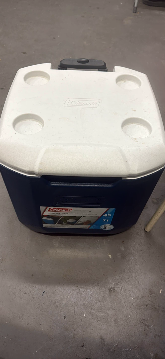 Coleman 45 Quart Wheeled Cooler - photo 3